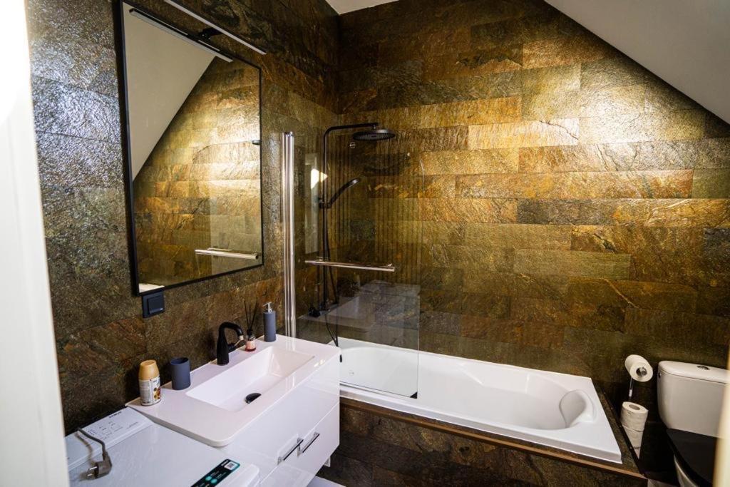 N & G Apartments Rîşnov المظهر الخارجي الصورة